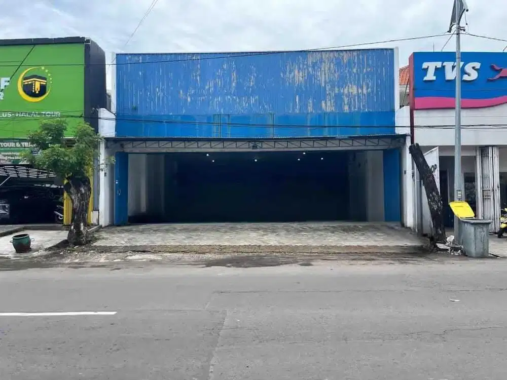 Ruko Barata jaya EX showroom