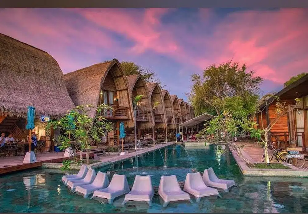 Beachfront Resort hotel pinggir pantai di Gili Air