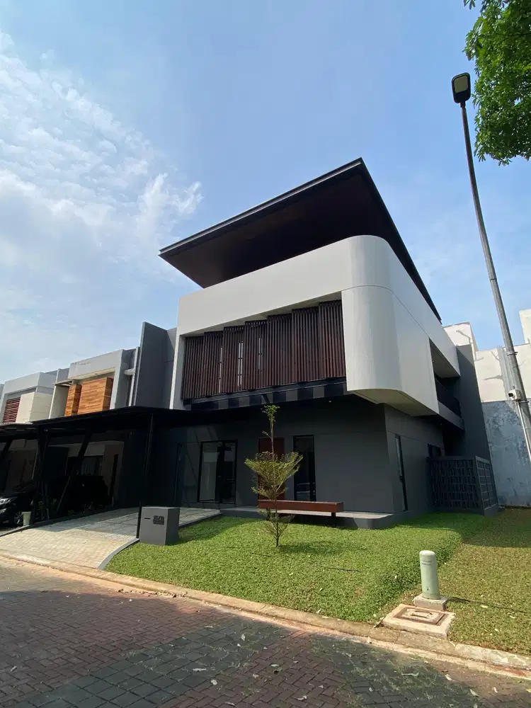 Rumah Baru Bangunan Mandiri di Prestigia Eminent BSD Cakep Banget