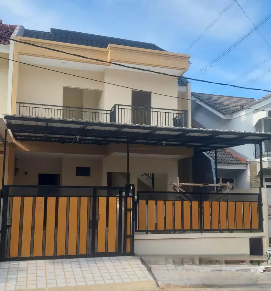 Dijual Rumah SHM 2 Lantai Full Renov di Sektor 1G, Gading Serpong, Tangerang