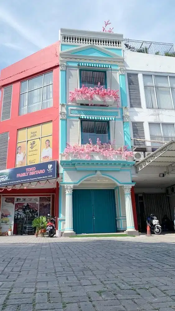 HOT SALE  Ruko Parisian Cantik  Samping Pasmod Bintaro Sektor7