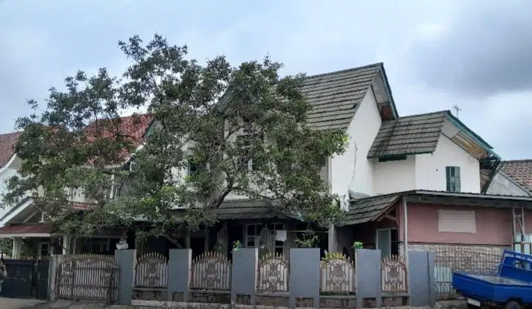 DIJUAL MURAH RUMAH POSISI HOOK VIA LELANG, JATIBENING ESTATE, PONDOK GEDE, KOTA BEKASI