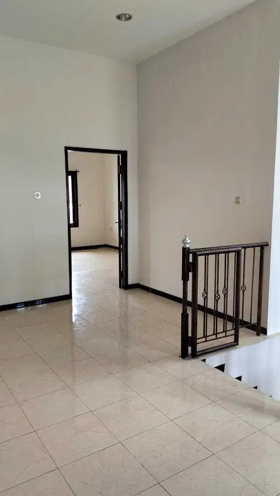 Rumah Darmo Baru 2Lt Full Renov