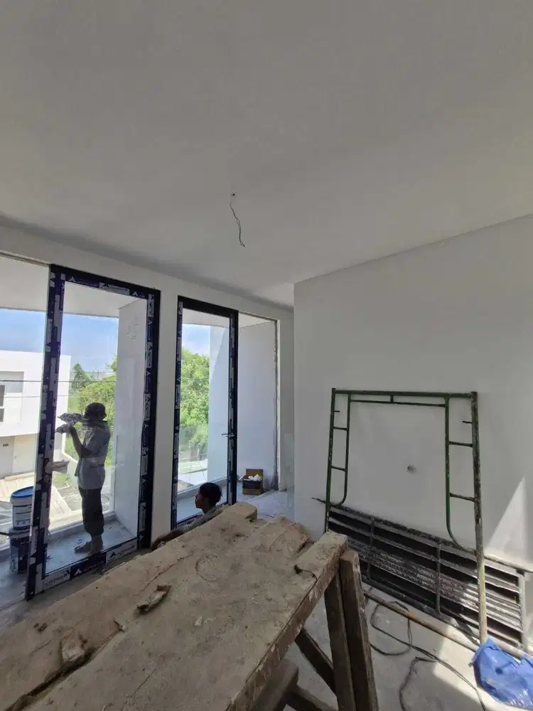 Rumah baru gress, 2 unit jejer, Dian Istana, Surabaya