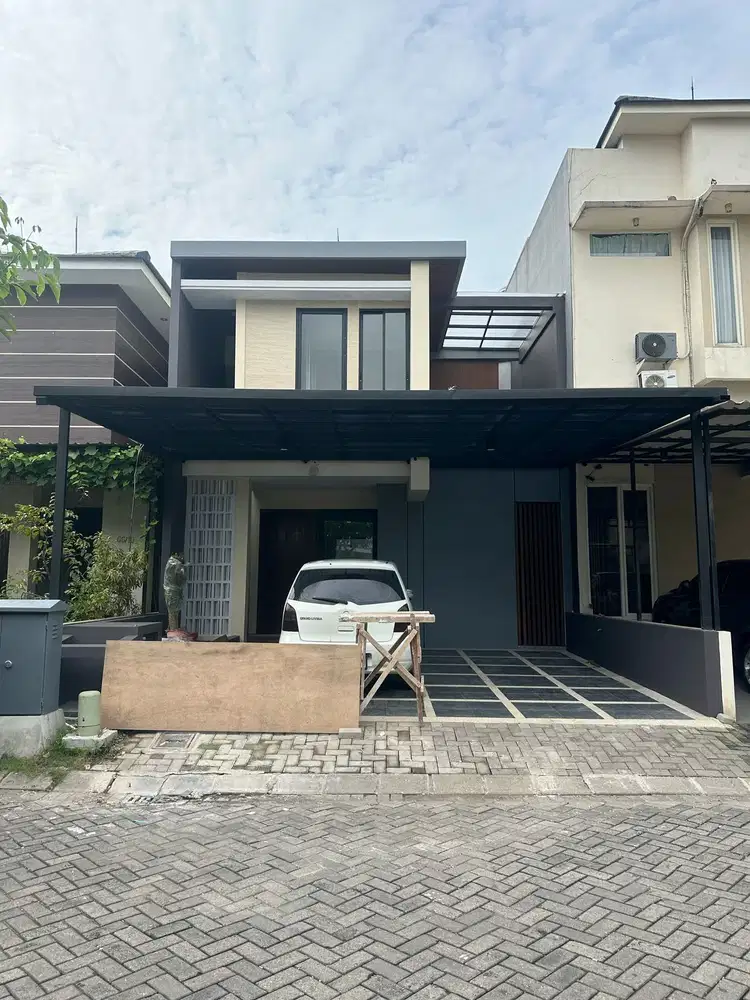 Rumah baru GRESS di perumahan elite Dian Istana, Surabaya Barat
