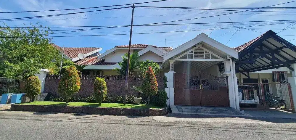 DIJUAL RUMAH NGINDEN INTAN BARAT SUKOLILO SURABAYA RON.A1035