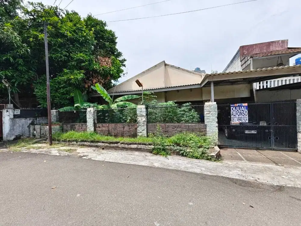 Rumah Tua Hitungan Tanah Komplek Tanah Mas Pulomas Jakarta Timur