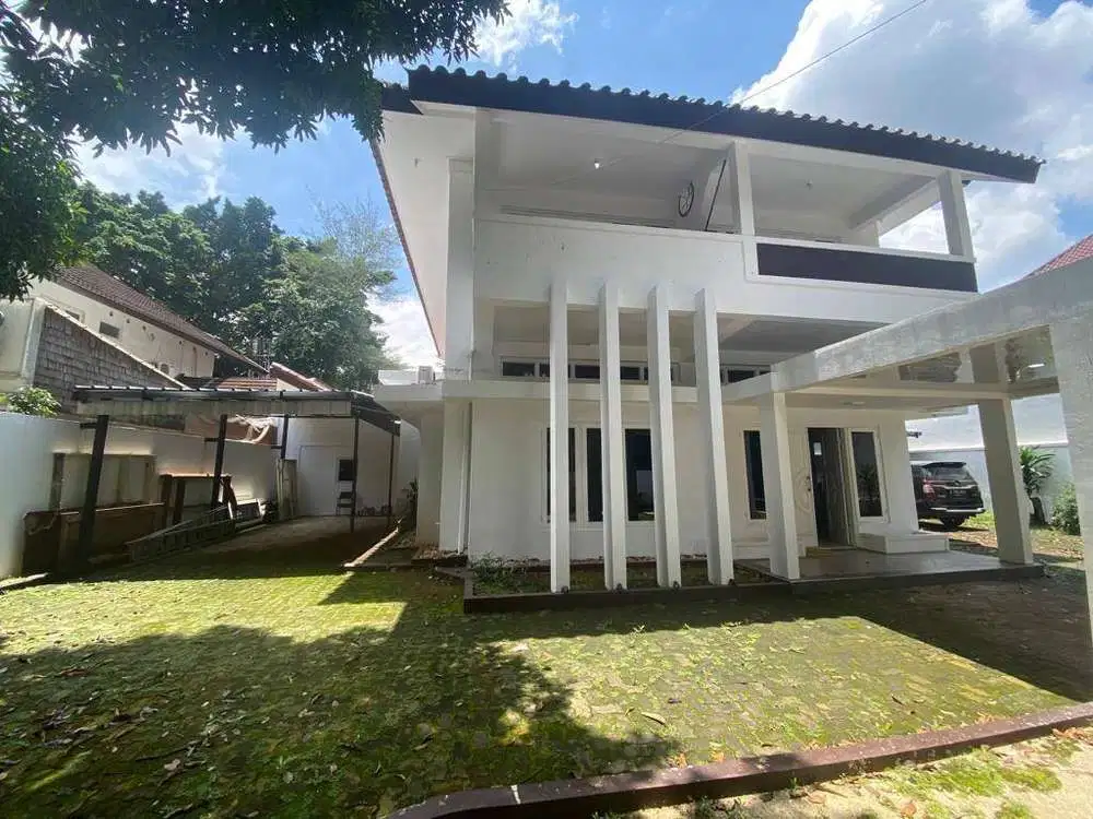 DISEWAKAN RUMAH (Siap Huni) DI PANGLIMA POLIM KEBAYORAN BARU JAKARTA S