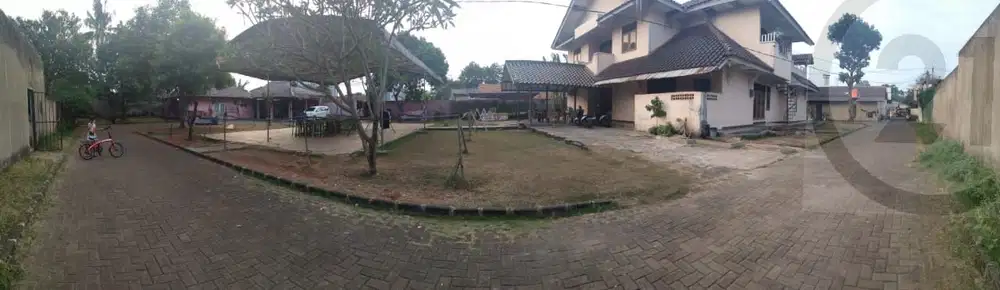 Jual rumah hitung tanah pinggir jalan raya sangat strategis