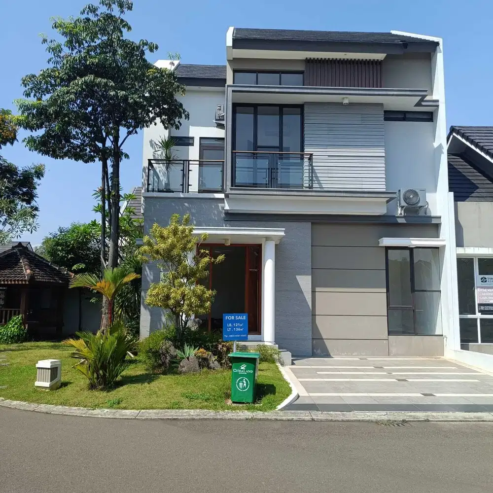 Rumah cantik 2 lt balconi taman gazebo