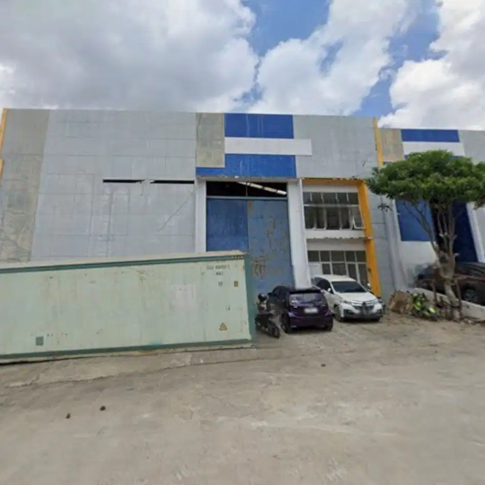 Gudang Dekat Gerbang Tol Samarinda Strategis dan Row Lebar