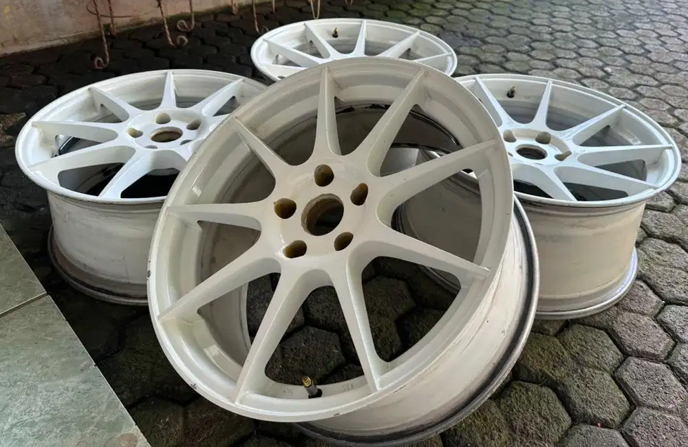 Velg Advan R18 japan