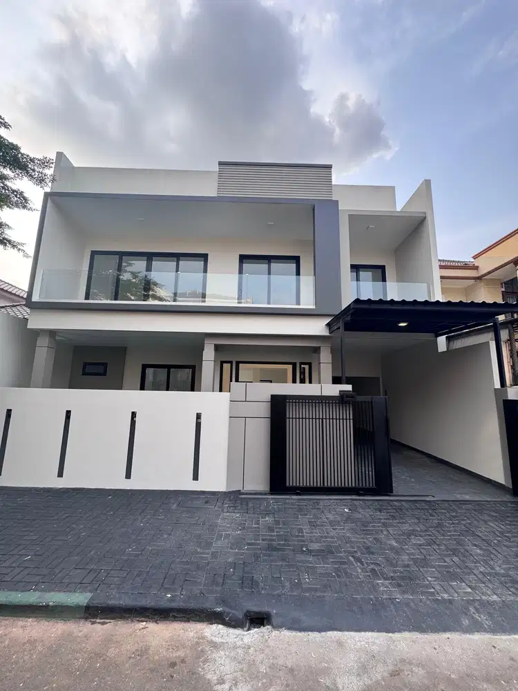RUMAH BARU SIAP HUNI PUSPITA LOKA BSD DEKAT AL AZHAR