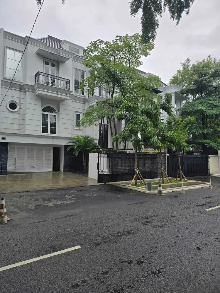 FOR SALE BRAND NEW HOUSE DI BRAWIJAYA KBY BARU