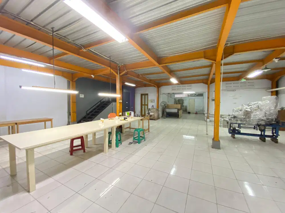 GUDANG SIAP PAKAI TAMAN TEKNO BSD ADA KANTOR