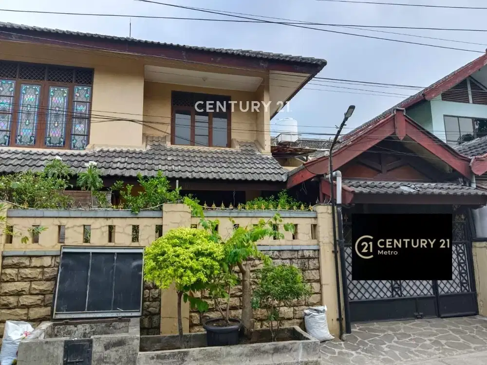 Dijual Rumah Bagus 2 Lantai di Jakasampurna, Bekasi