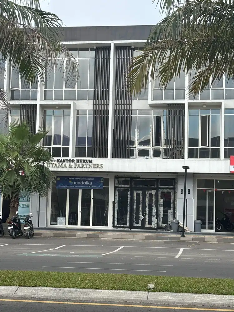 Ruko 3 lantai Northwest Boulevard Citraland