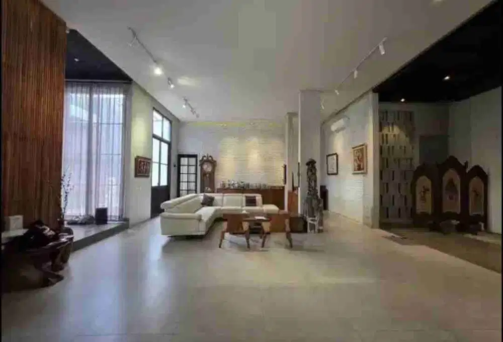 Rumah Mewah ARTISTIK Siap Huni Harga Termurah & Lokasi Strategis