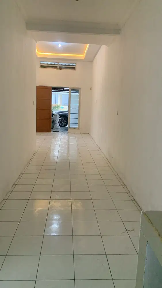 Cluster Grande Karawaci Tangerang Rumah 2 Lantai Hadap Taman