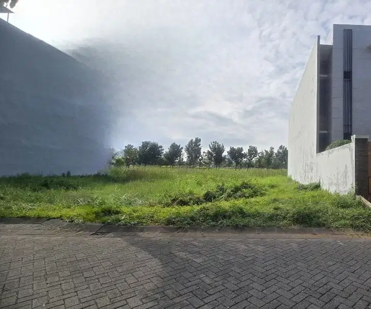 Kavling Tanah Puri Galaxy LOTUS GARDEN Bagus Depan Taman