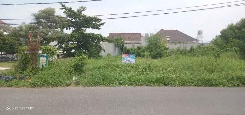 Kavling komersial jejer, Nol jalan Raya Arief Rahman Hakim, Surabaya