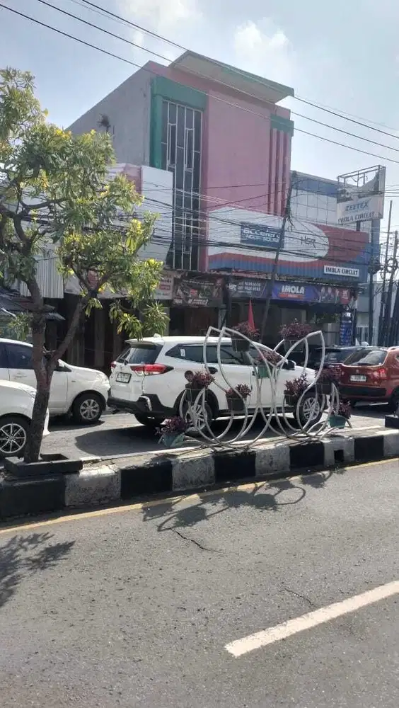 Ruko 3 Lantai Raya Jl Wahidin Gresik