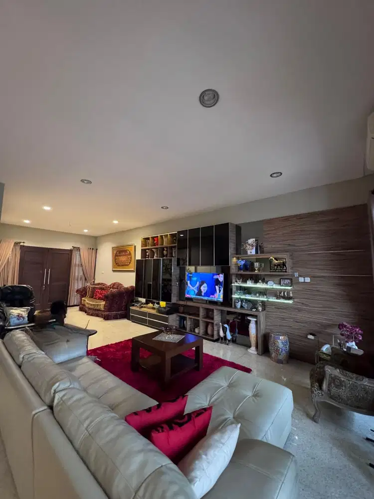 Dijual Cepat Rumah Mewah Bonus Cafe Bintaro Jakarta Selatan