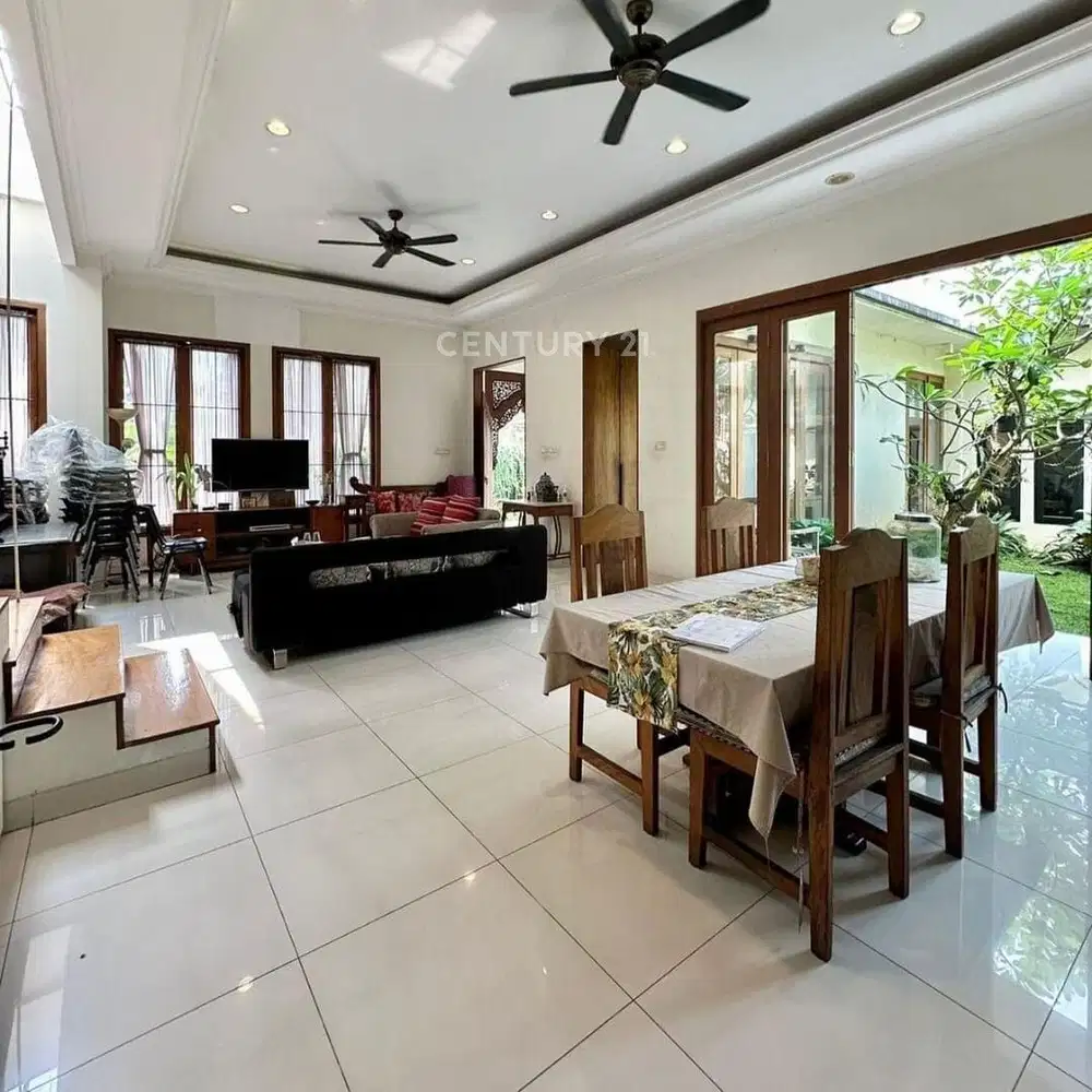 Dijual Rumah Modern Tropical Di Tanah Kusir Jaksel EF16226