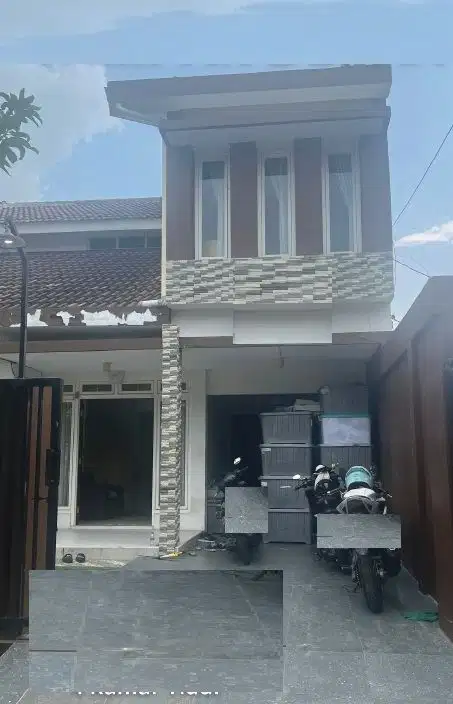 DIJUAL RUMAH BARUK BARAT RUNGKUT SURABAYA RON.A2709