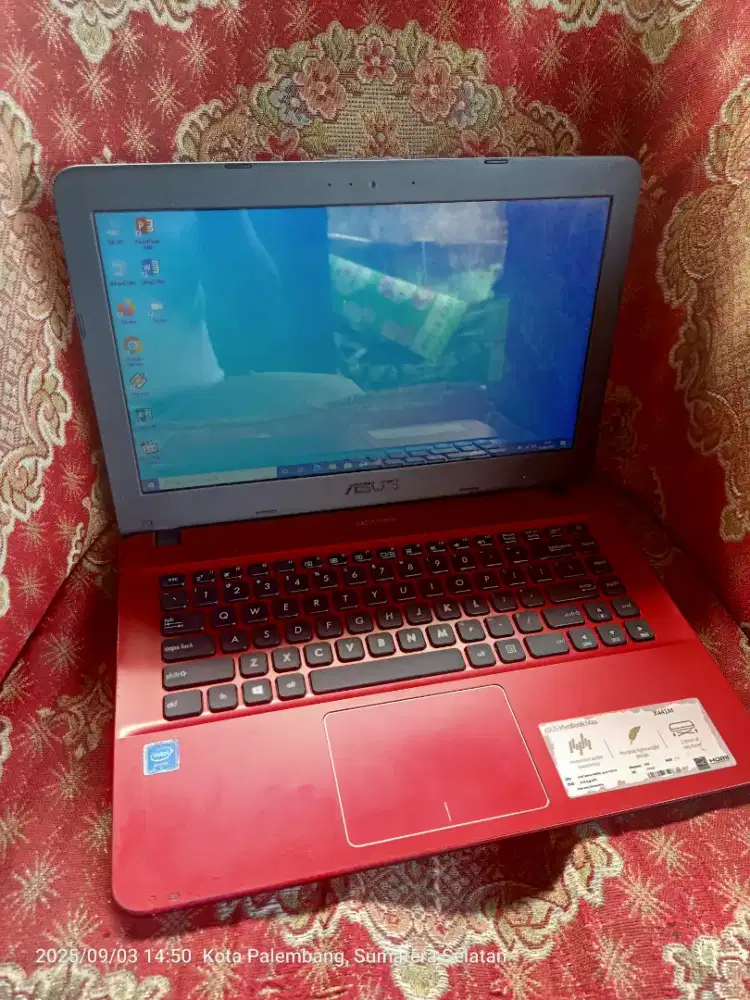 Laptop Asus X441M. Celeron. 4/1000giga