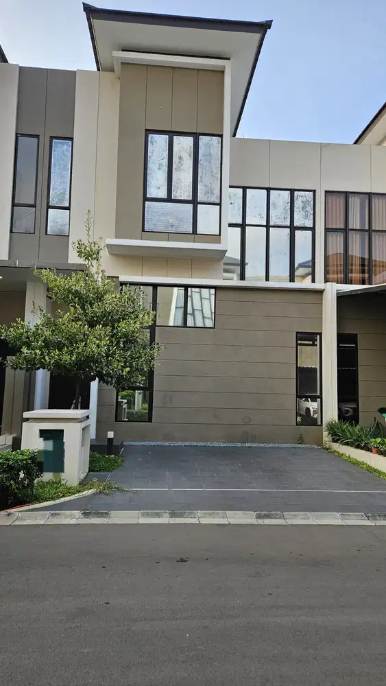 Disewakan Rumah Mewah 4 lantai di Asya jgc cakung harga Nego