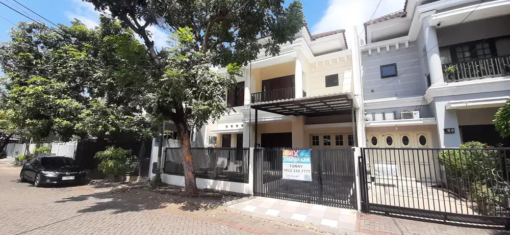 Graha Sentosa Siap Huni Depan Taman