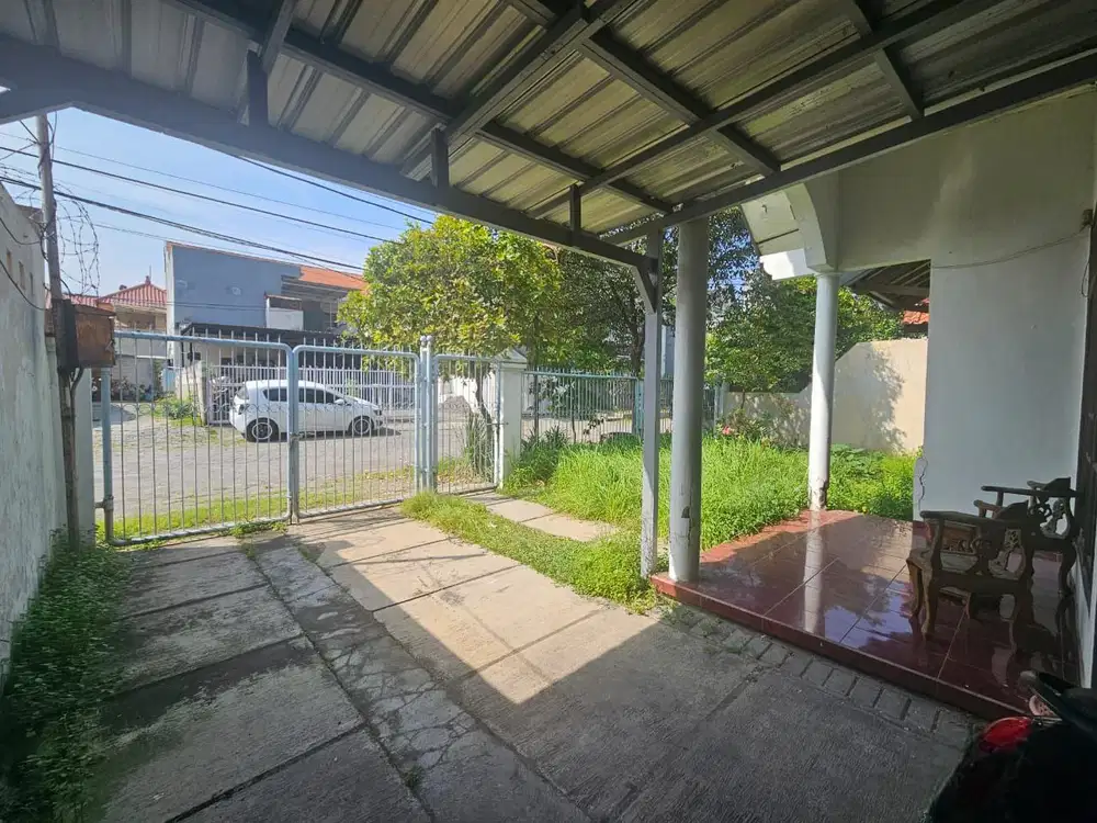 Rumah Surabaya Selatan Hitung Tanah SHM di Gayungsari Barat 400m²