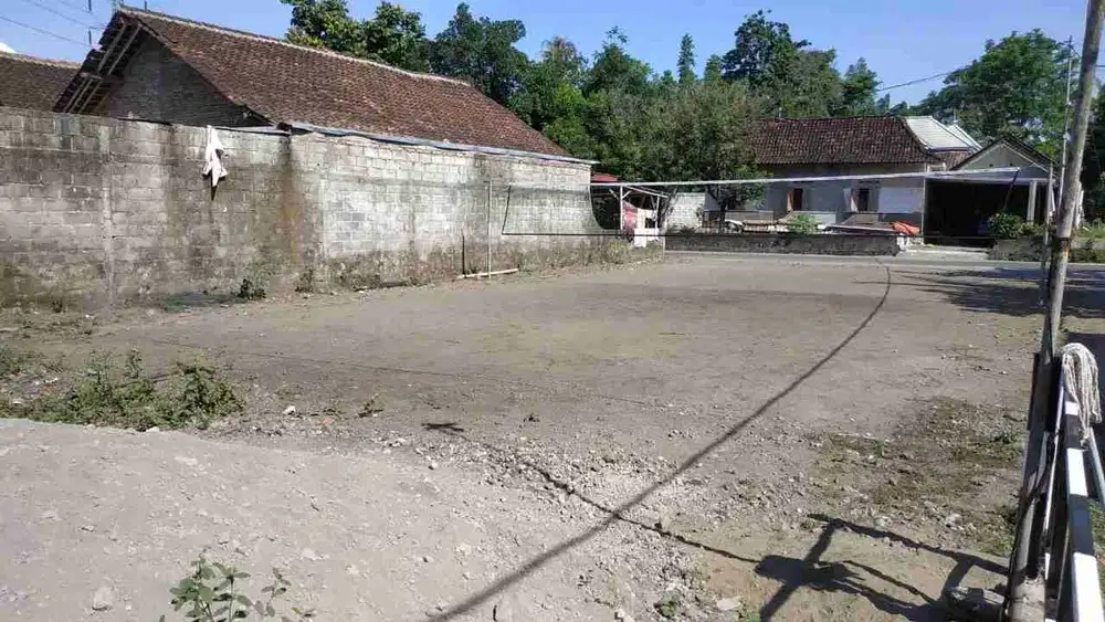 Tanah Istimewa SHM Pekarangan 
Pinggir jalan Lebar Mobil Papasan