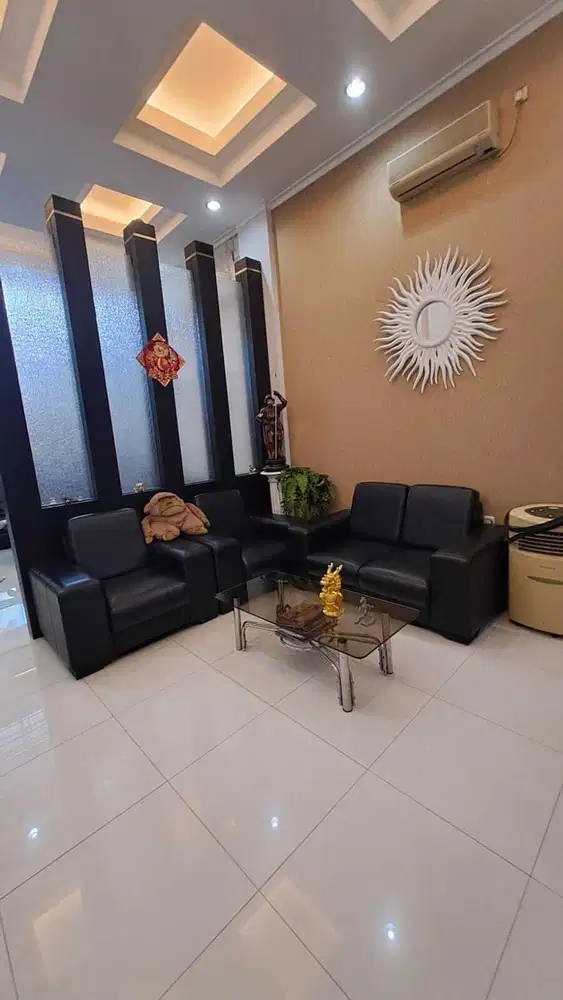 Minimalis furnish Kertajaya Indah dkt Dharmahusada