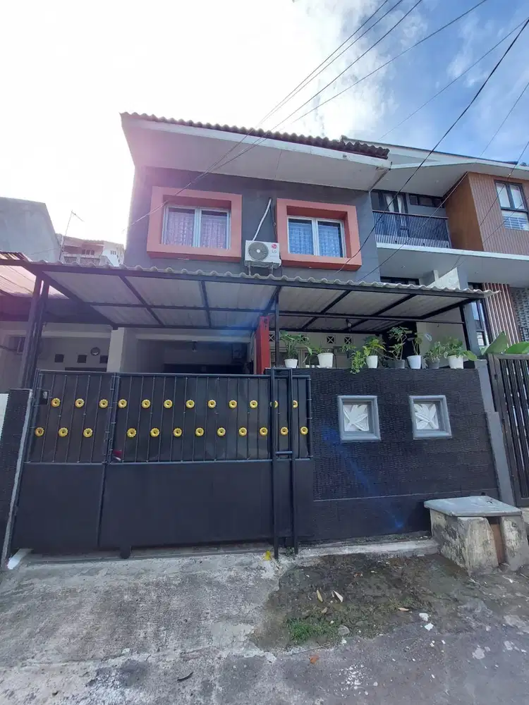 Dijual Rumah 2 Lantai di Kavling Polri Kemang, Ampera, Jakarta Selatan