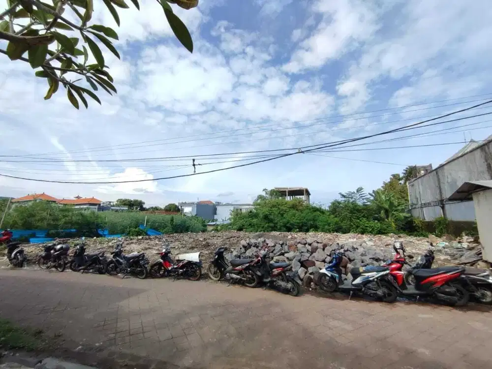 TANAH 12,93 ARE KAWASAN PANTAI BERAWA CANGGU