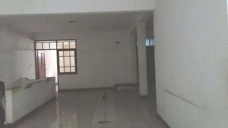 Disewakan Ruko di Jl Bkr Bandung Tengah Area Sangat Strategis