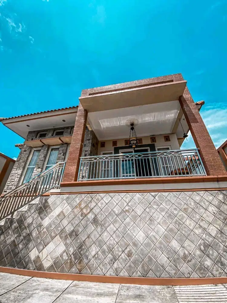 DIJUAL VILLA TRAWAS MOJOKERTO JAWA TIMUR RON.A138