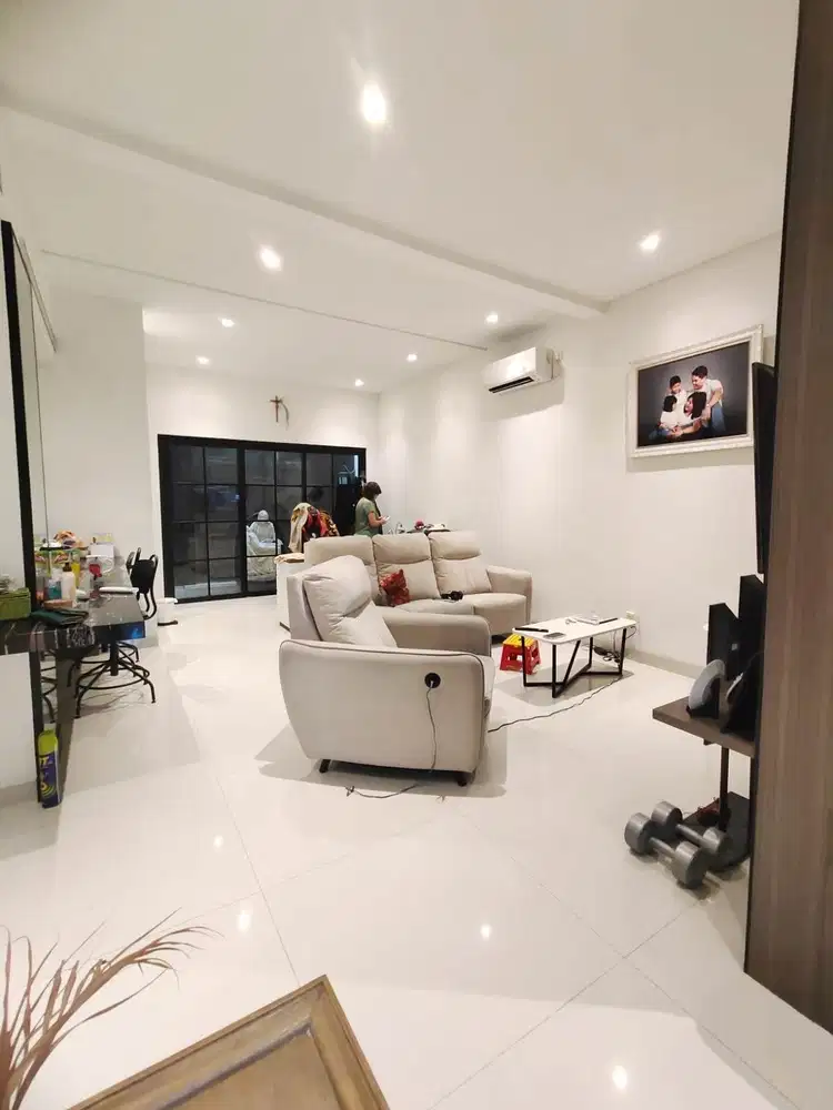 Rumah 3lt 7x15 105m 3KT cluster Alamanda JGC Jakarta Garden City