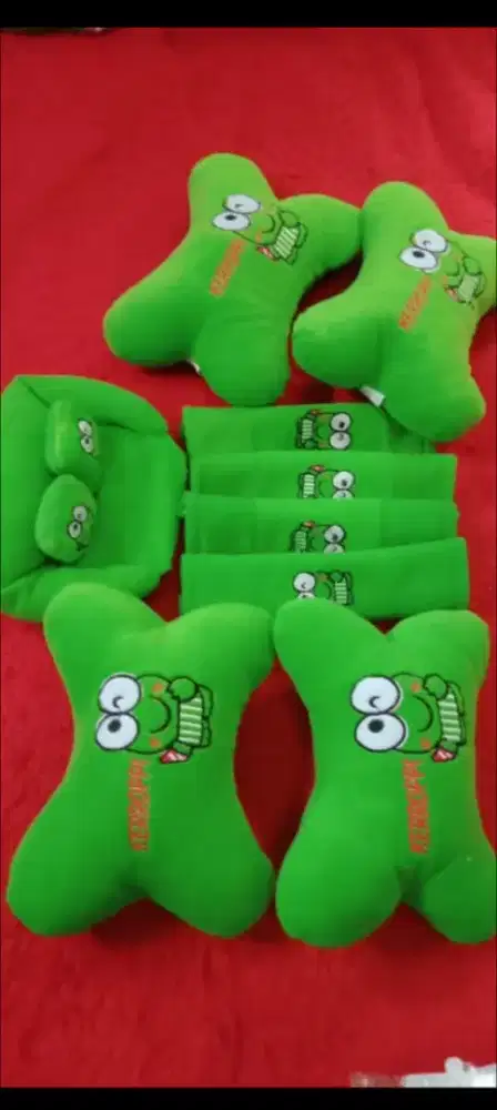 Bantal tuk aksesoris mobil