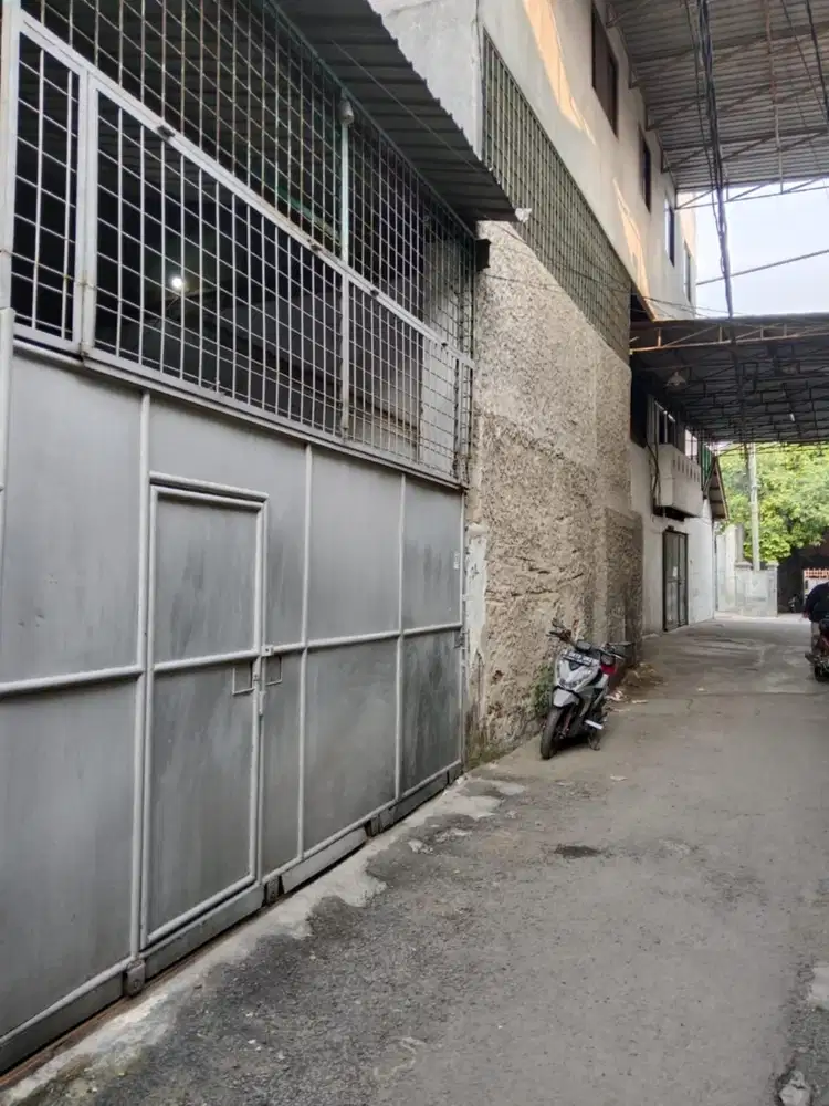 Urgent Sale Gudang Semi Pabrik HGB Jembatan Dua Jakarta Barat