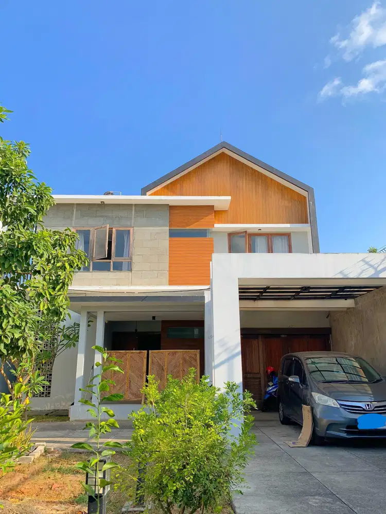 Rumah mewah dekat kampus NW Pagesangan Mataram