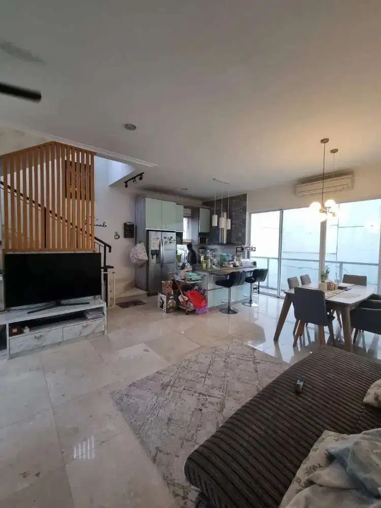 Jual rumah dalam Townhouse River Valley Residen Lebak bulus Tangsel