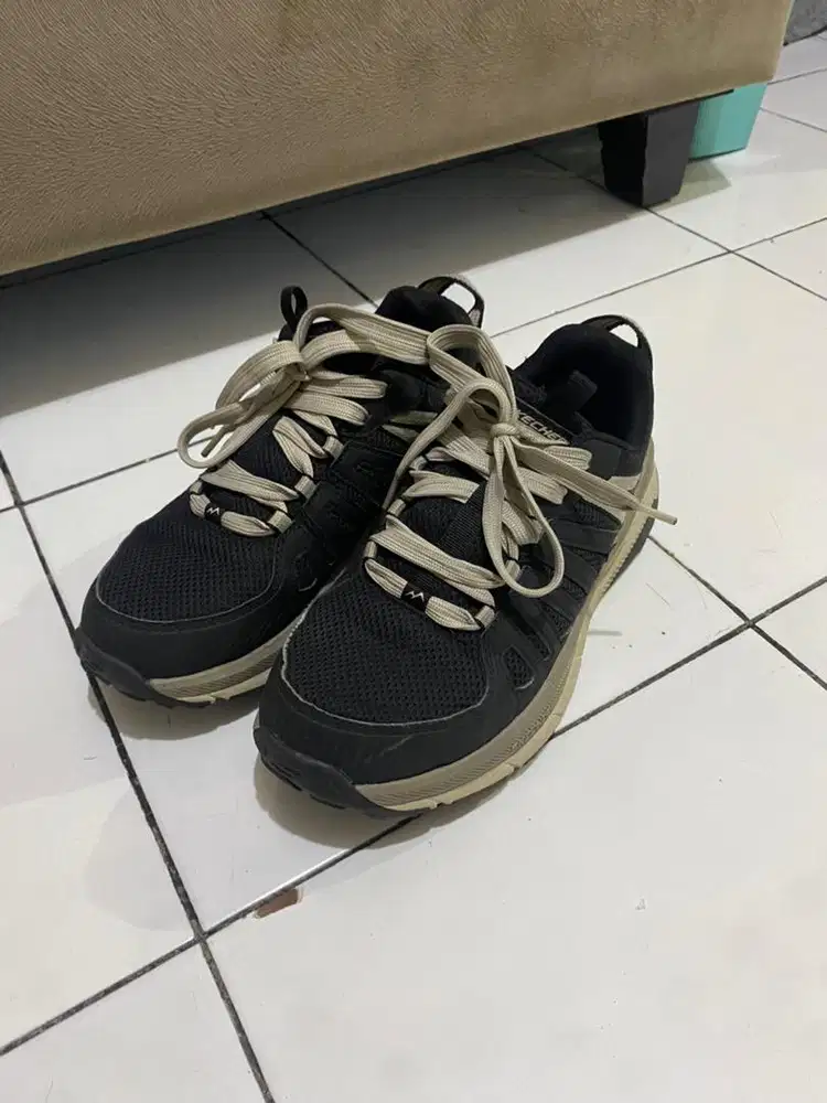 Sepatu Skechers Switch Back Hiking Size 41