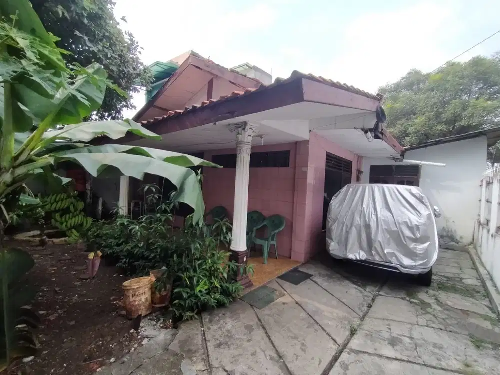 Jual rumah hitung tanah dekat budi luhur & gerbang tol cileduk Jaksel