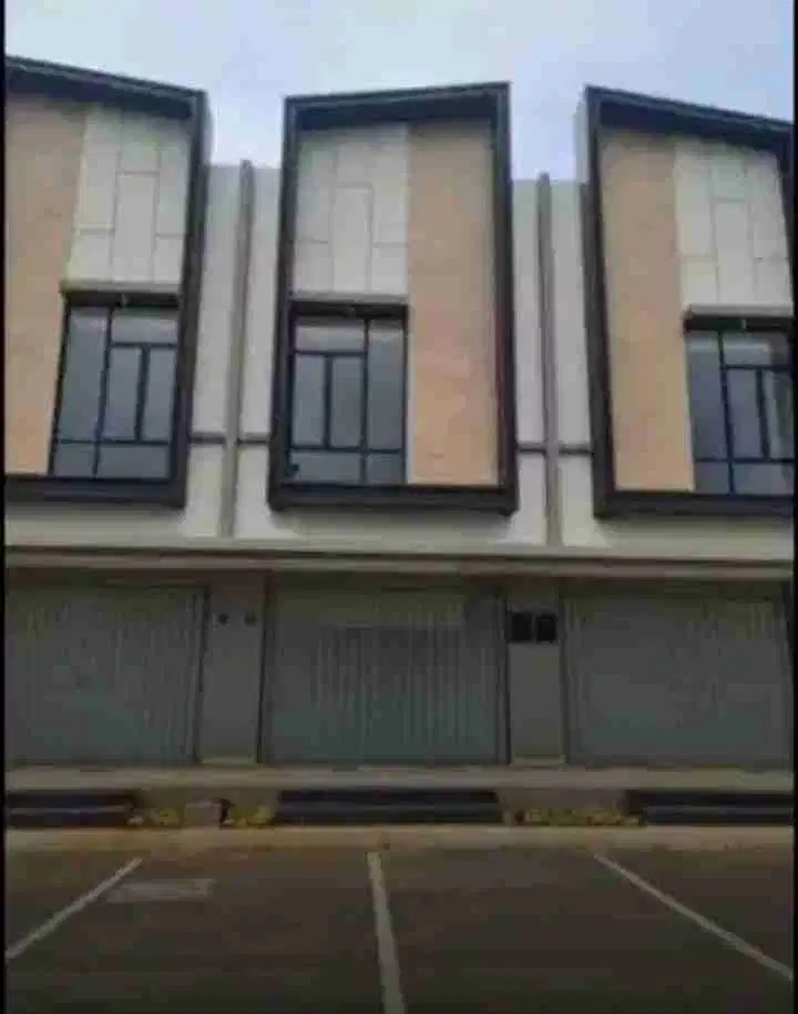 Disewakan Ruko Astha Arcade Suvarna Cikupa Tangerang