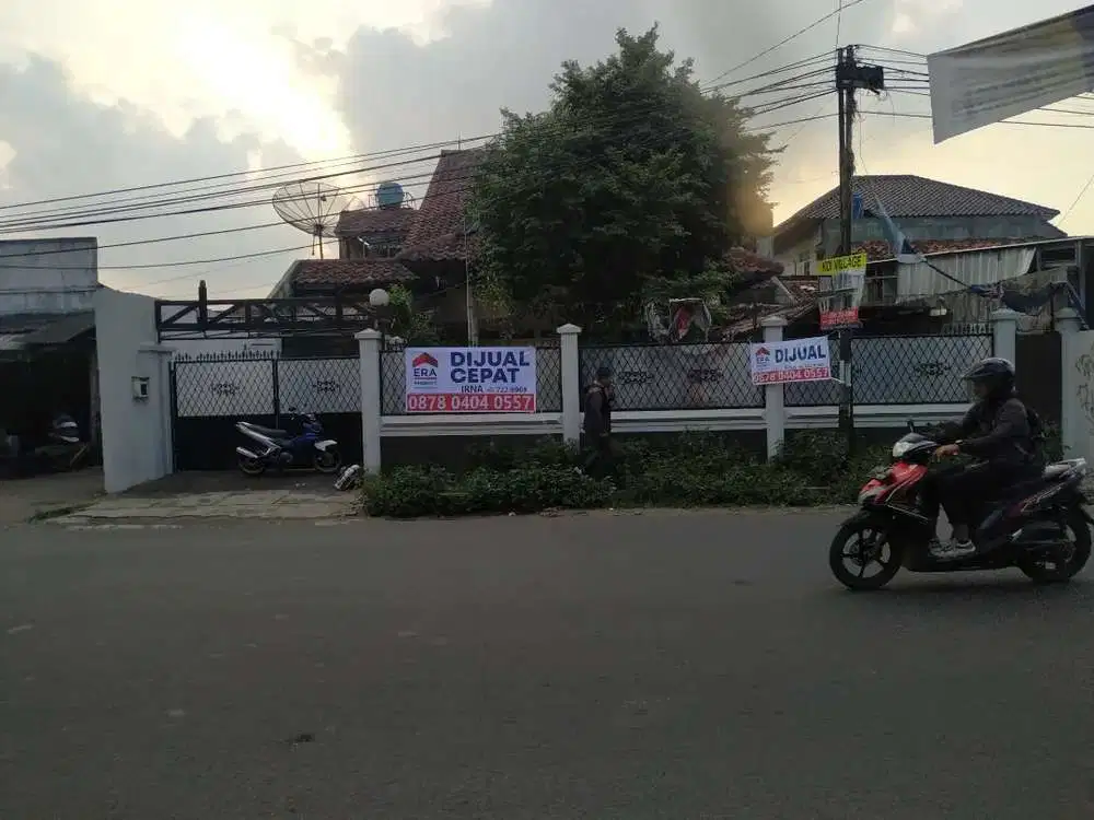 Jual Rumah tua Pinggir jalan Raya Cirendeu dekat lebak Bulus Tangsel