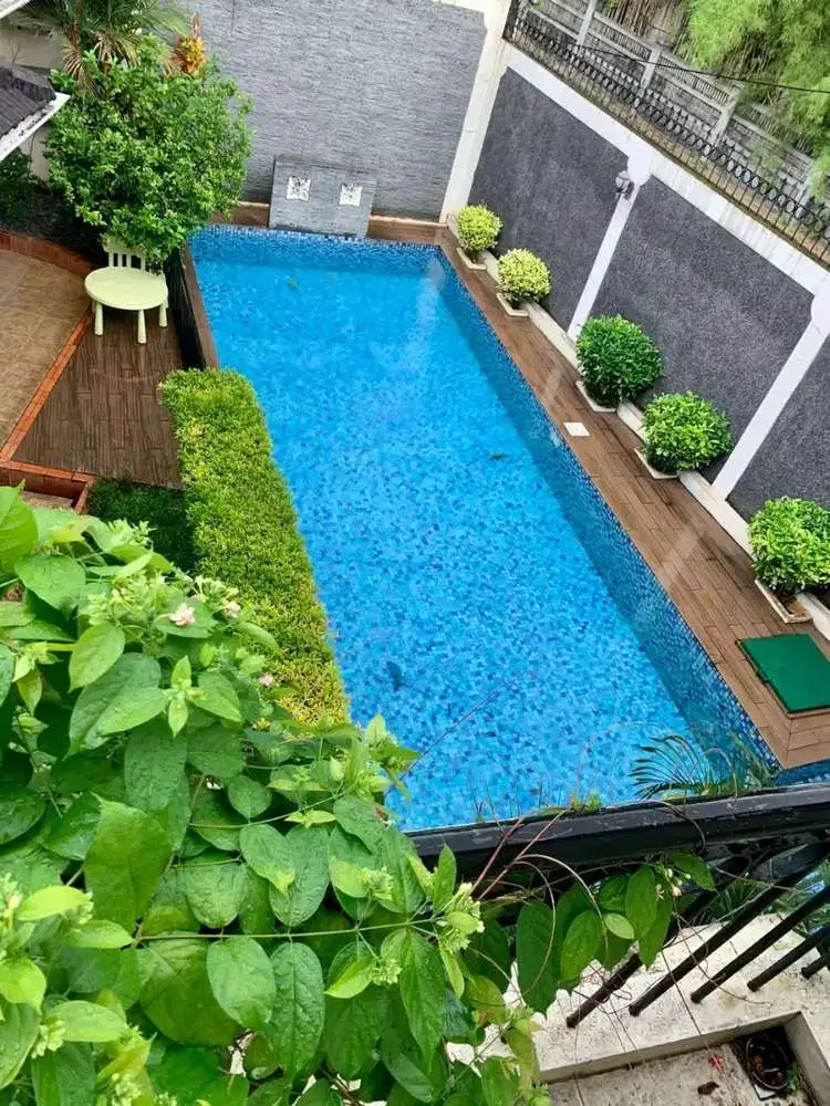 Jual rumah siap Huni ada pool Jl Biduri Permata Hijau Kebayoran Jaksel