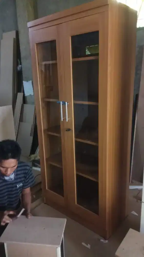 Lemari Sepatu pintu 2 warna coklat (BAYAR DI TEMPAT)